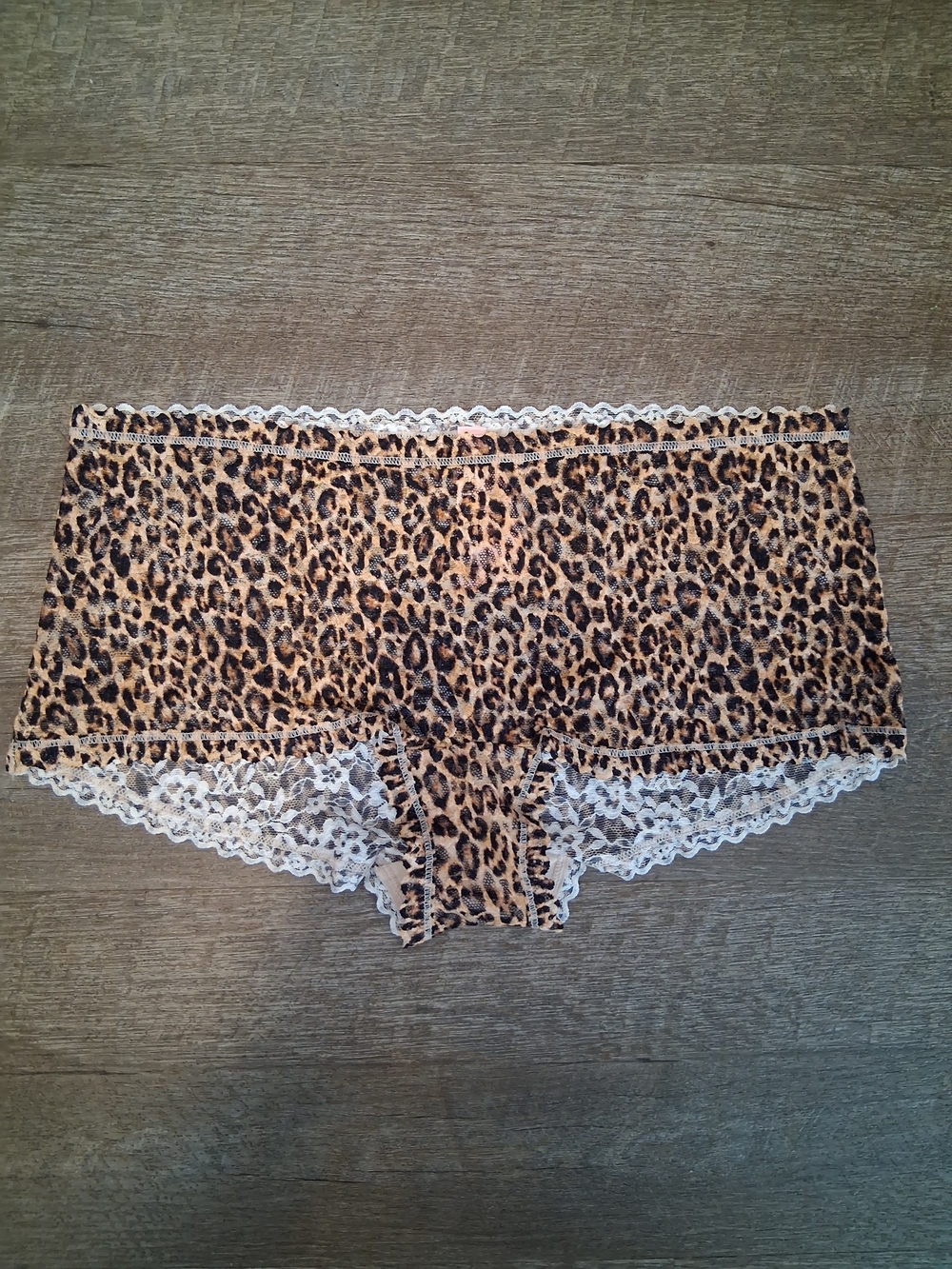 Victoria's Secret Leopard Print Lace Boyshort in Tan, Black & White
